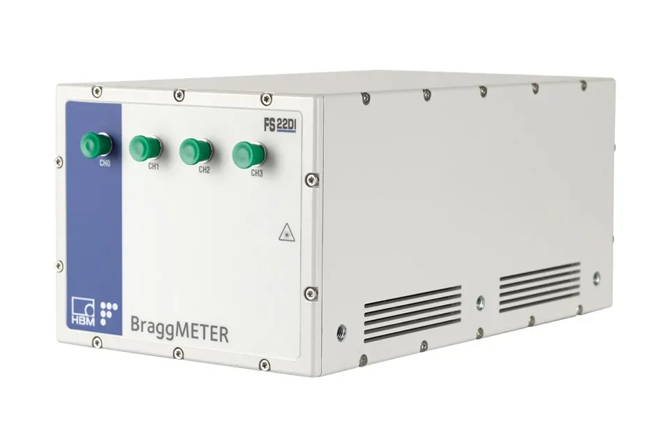 FS22SI BraggMETER ST з 8 FC/APC портами — static-interrogator для FBG мереж