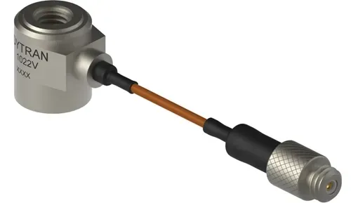 Dytran 1022V — компактий IEPE датчик сили, титановий корпус і інтегрований кабель